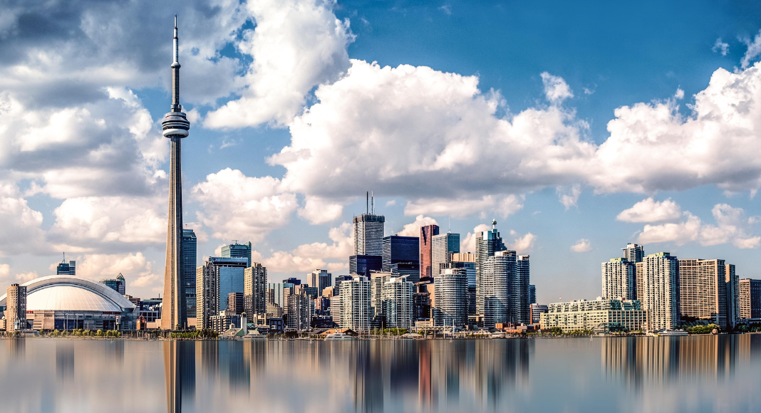 Road Trip to Toronto's SkyDome (Rogers Center)- Triphackr